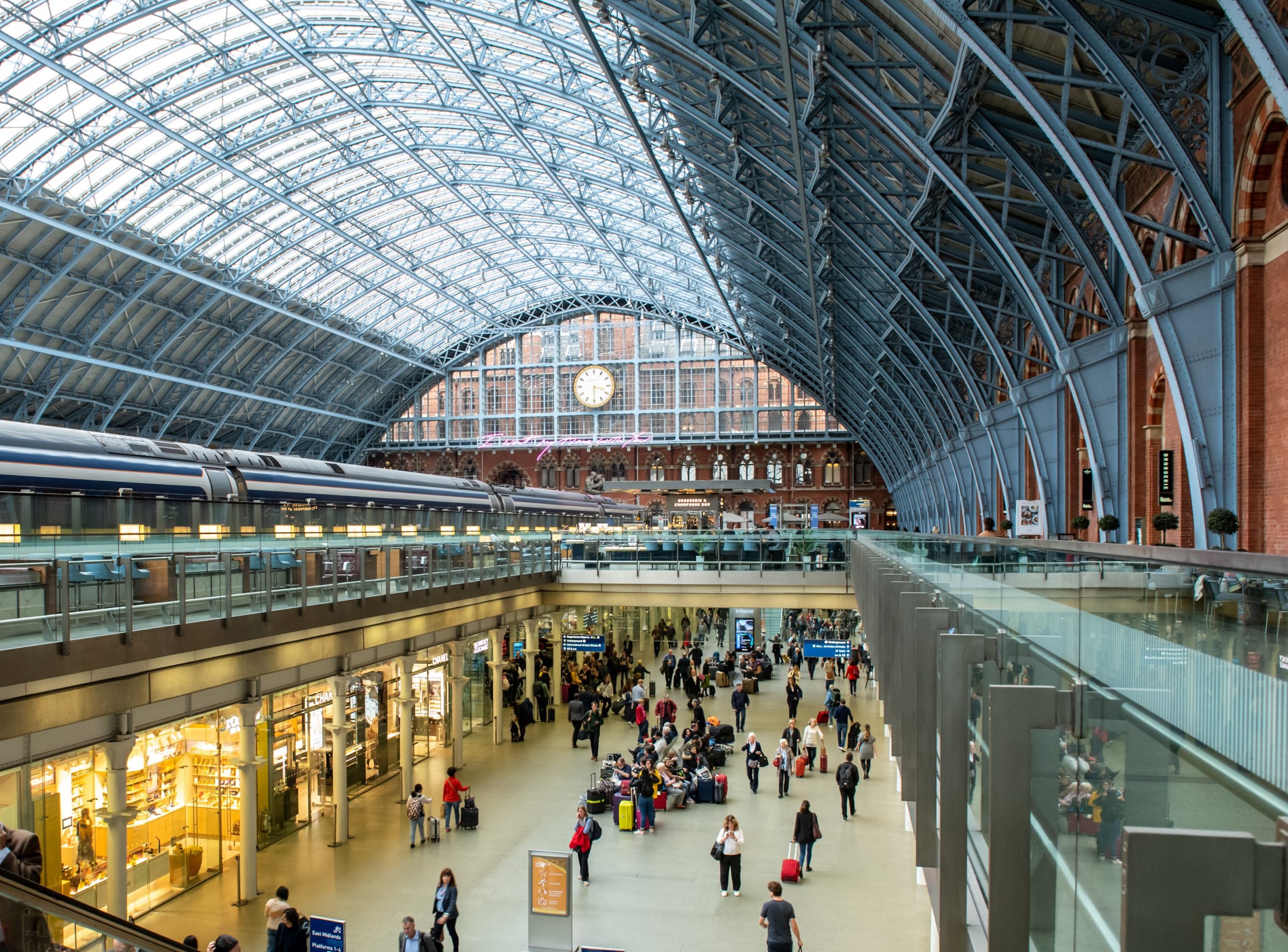 st pancreas international station